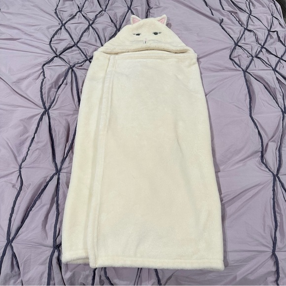 Bundle of 3 Baby Blankets: Little Giraffe, HB and Bunnies By The Bay - Picture 6 of 16